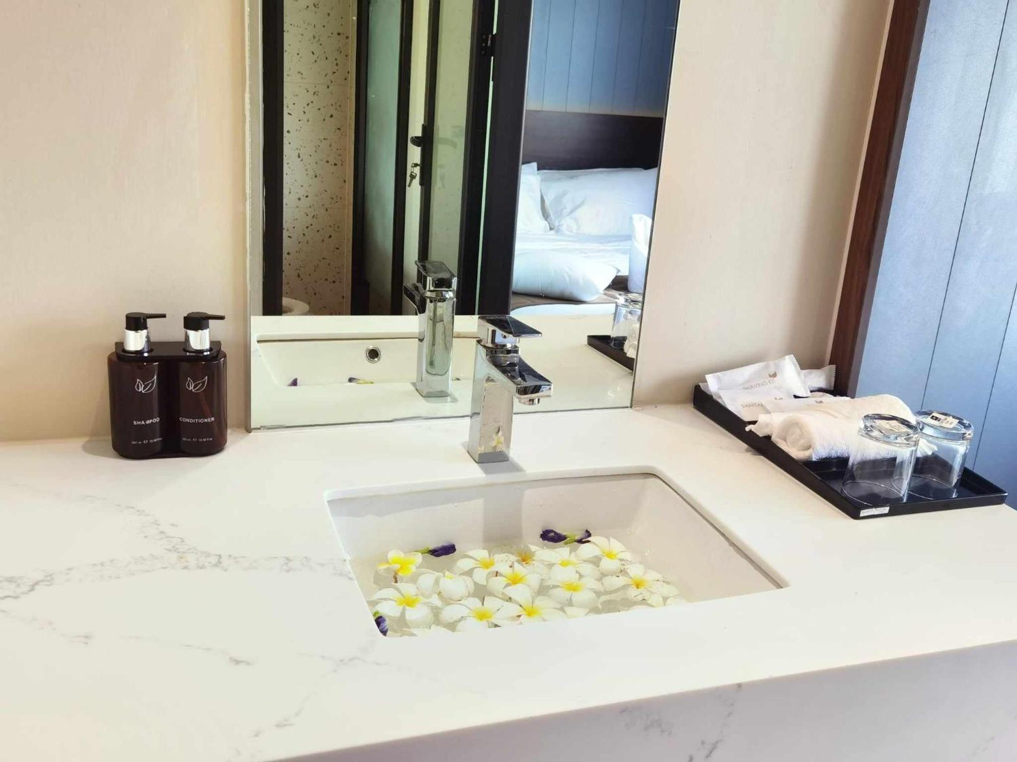 Lucie Hotel Βιεντιάν Εξωτερικό φωτογραφία